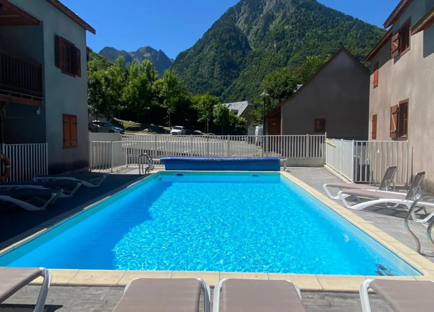Joli Duplex Pr 5P, Parking, Balcon, Piscine Ete Apartment Cauterets France